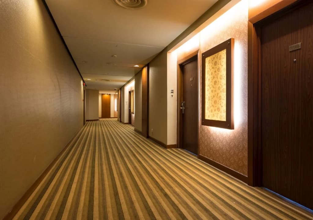 St. Giles Boulevard Hotel - photo 11