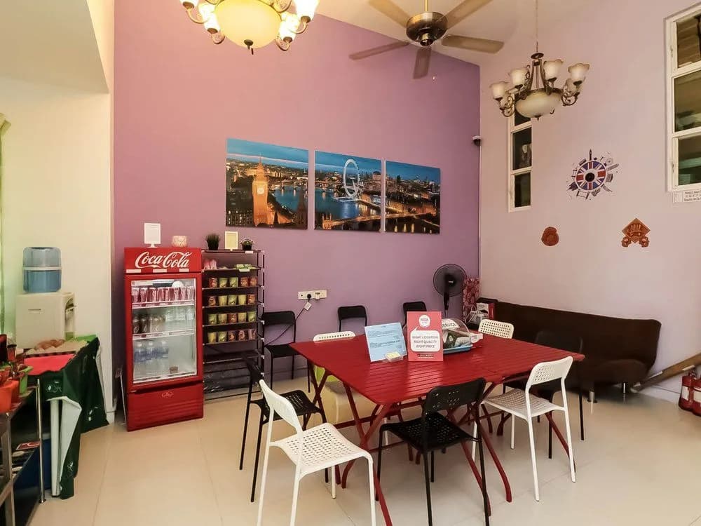 OYO 89880 Vstay 2 Guesthouse - photo 19