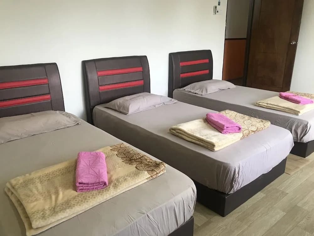 OYO 89781 Hotel Medina 2 - photo 5