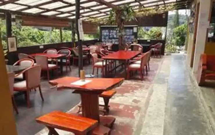 CH Merlin Inn Hostel - photo 3