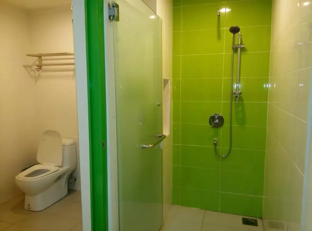 Hotel CIQ Taman Desa Tebrau - photo 7
