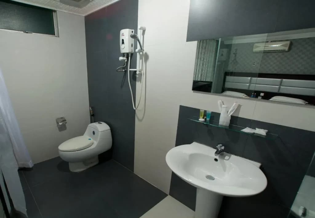 T Hotel - photo 9