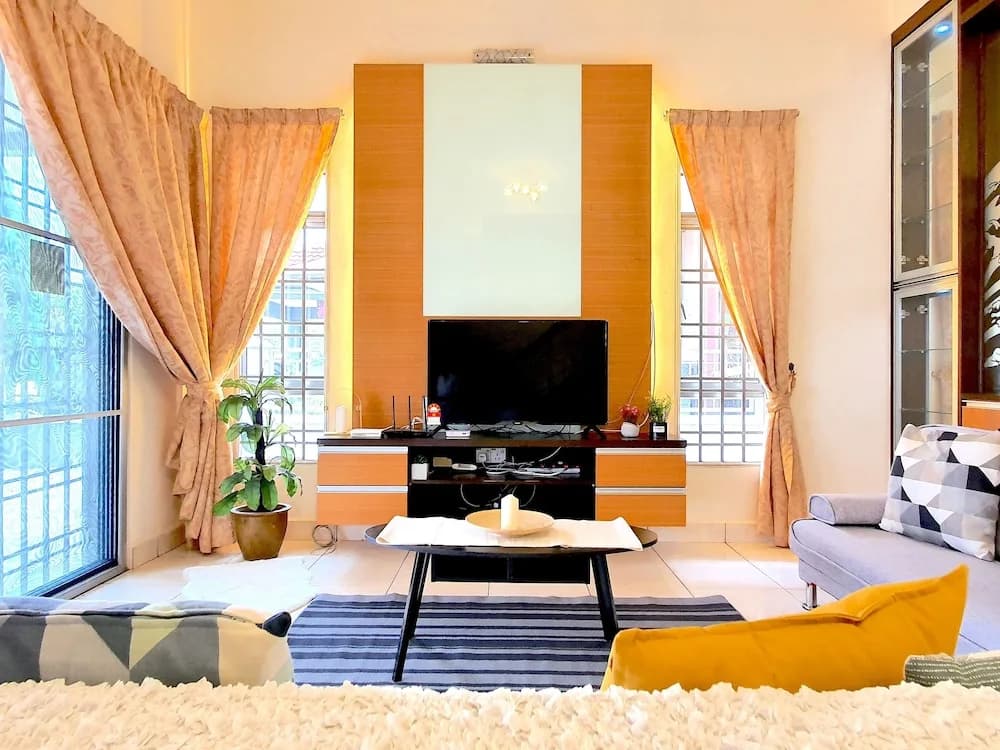 Kota Kemuning Private House by BeeStay - photo 4