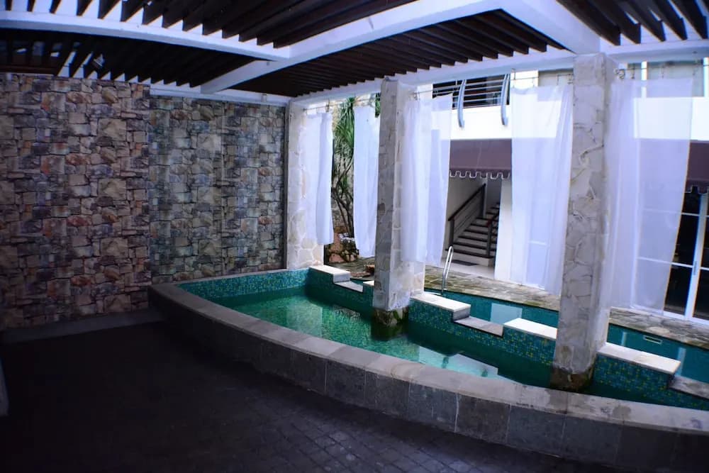 Kuala Lumpur Urban Resort - photo 17
