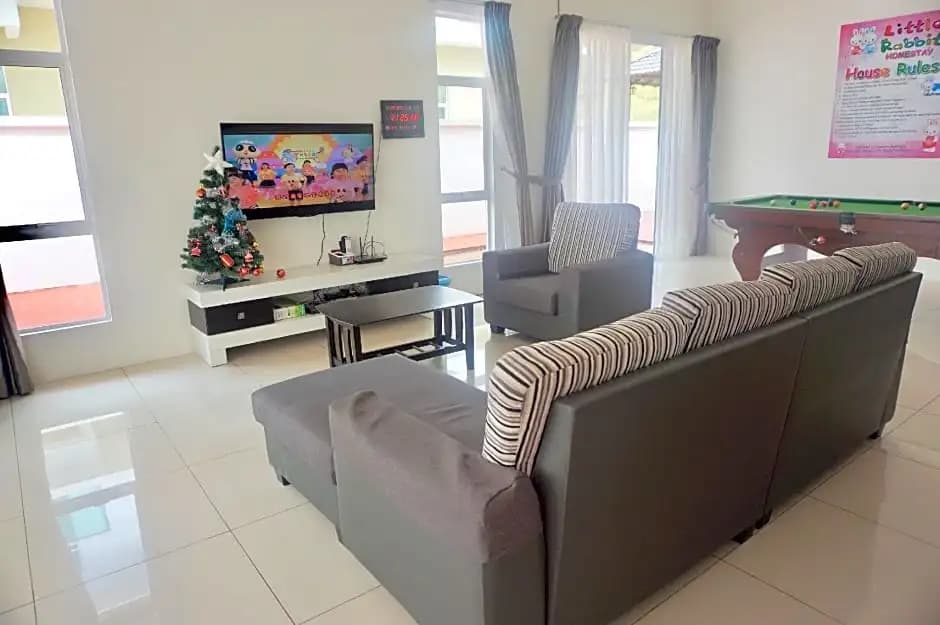 BB Holiday Home - photo 2
