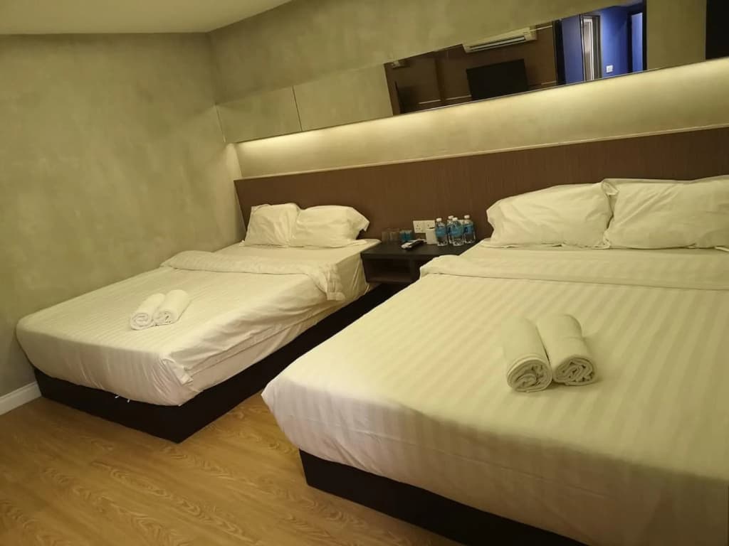 Monaco Boutique Hotel Sadong Jaya - photo 2