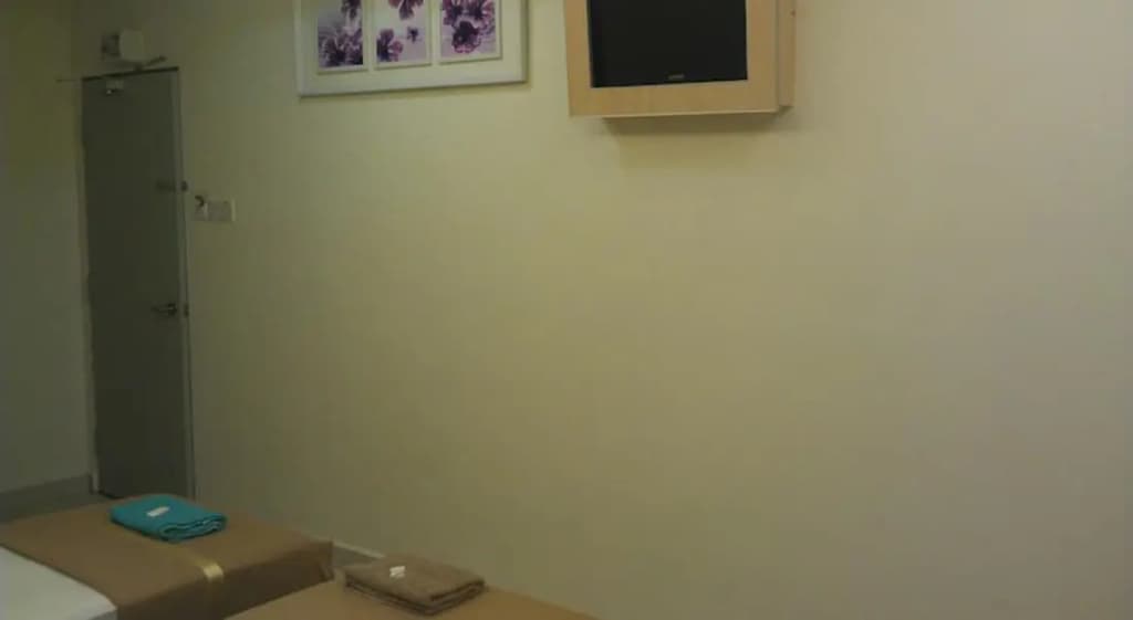 Serdang Business Hotel - photo 10