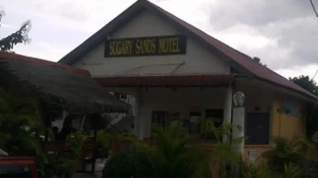 Sugary Sands Motel - photo 11