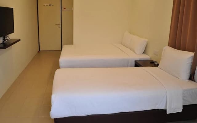 Green Ocean Inn - photo 3