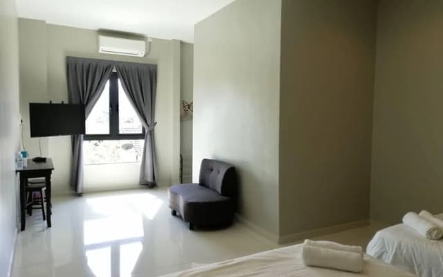One Plus One Boutique Residence - photo 3