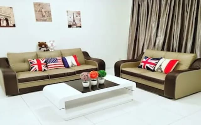 3BR Luxury Japanese Suite - AEON Bukit Indah - photo 2