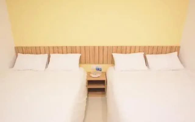 Ltl Guesthouse - photo 3