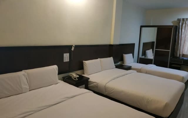 Hotel Mewah Impiana - photo 2