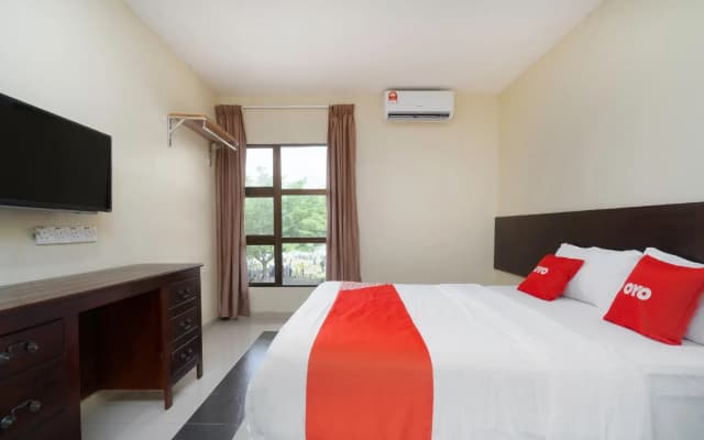 OYO 89960 Manjung Inn Hotel - photo 3