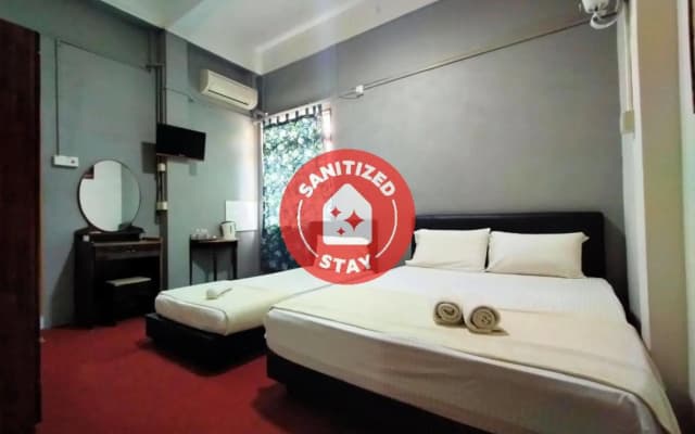 SPOT ON 89994 RZ Gold Hotel - photo 2