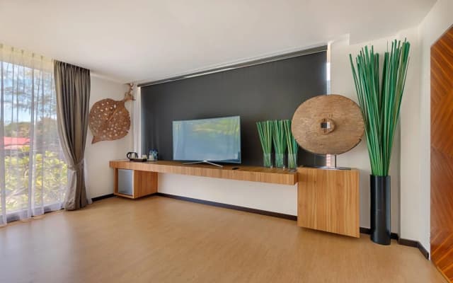 Lot 33 Boutique Hotel - photo 5