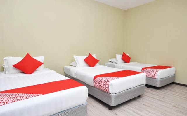 ADA Hotel & Apartment by OYO Rooms - photo 5