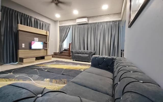 Tiara Homestay - for Malay only - photo 4