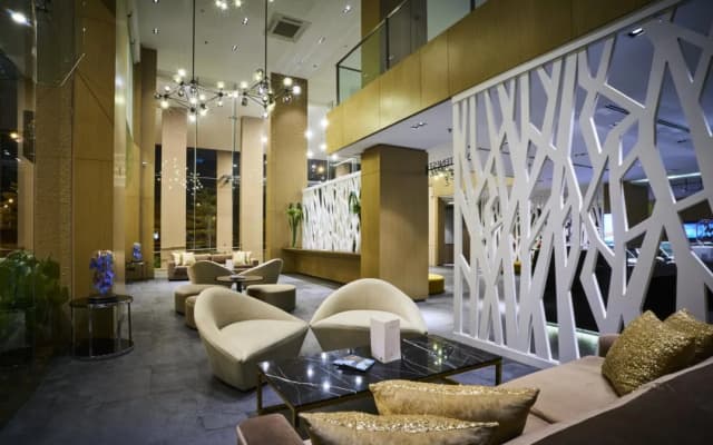 d'Sora Boutique Business Hotel - photo 2