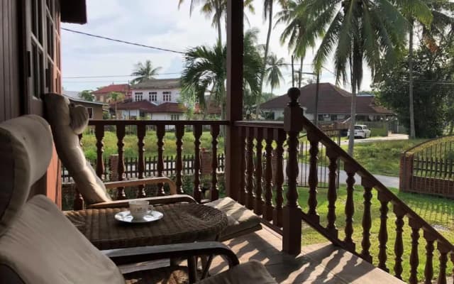 Nuruls Homestay - photo 2