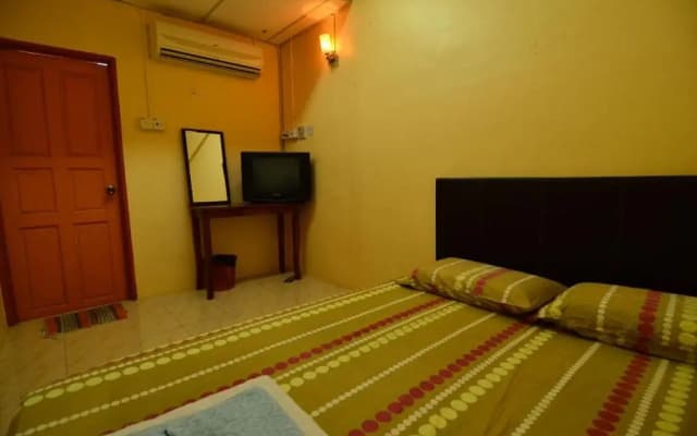 Hotel Bajet Gaya Warisan - photo 2