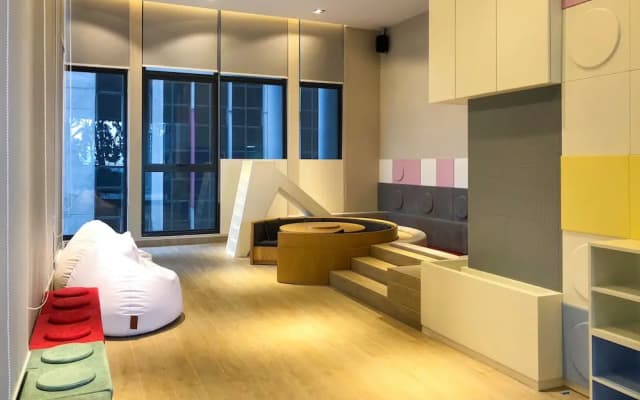 Expressionz Professional Suites by Luxurious Lifestyle Living - photo 3