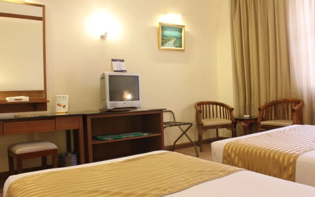 Hotel Putra Kuala Lumpur - photo 2