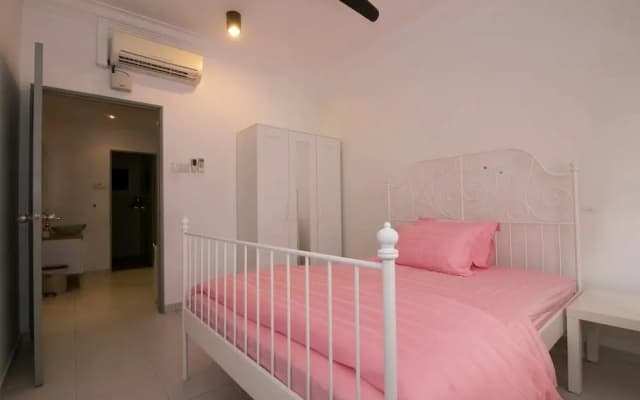 Homely Condo Near Embassy Row - photo 3