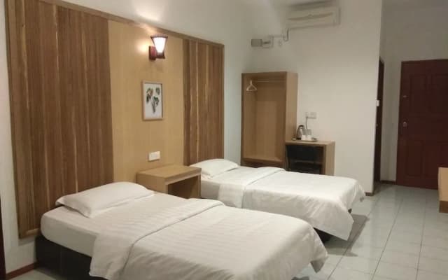 Arung Hayat Sipadan Adventures Lodge - photo 2