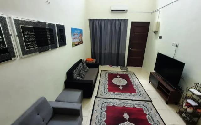 homestay D'yaMiaLiSaZ - photo 3