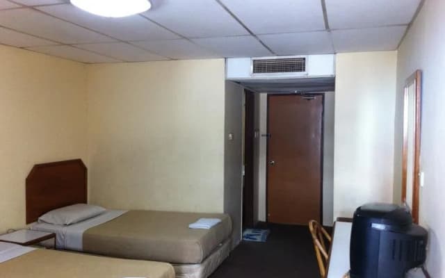 North Borneo Hotel - photo 4