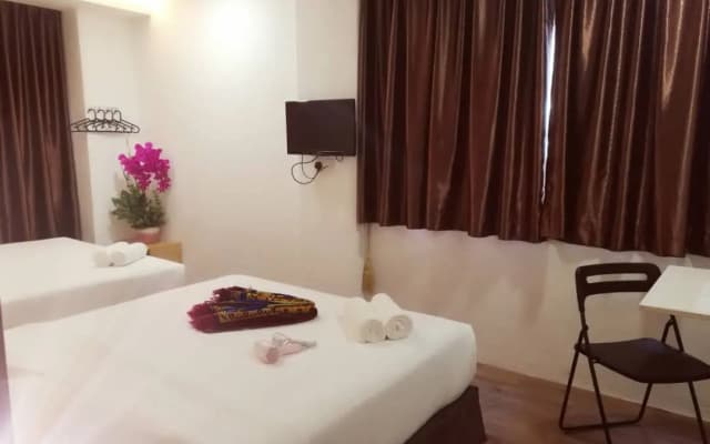 N City Hotel - photo 5