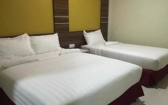 Golden Night Hotel Sunway - photo 5