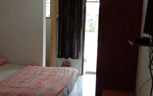 Oyo 90046 Bangi Guest House - photo 4
