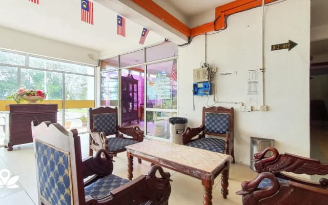 Uptown Beach Resort - photo 3