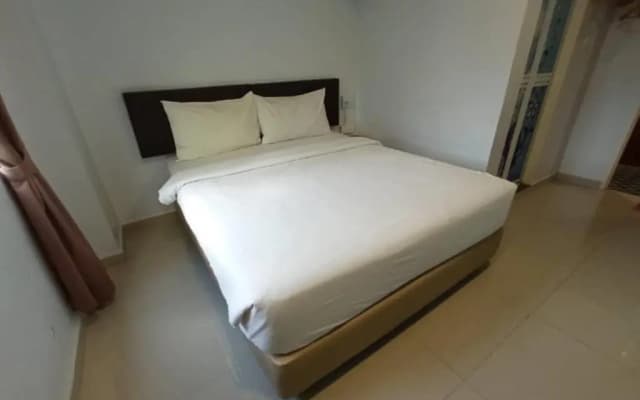 Room V Jalan Megat by Secom - photo 3