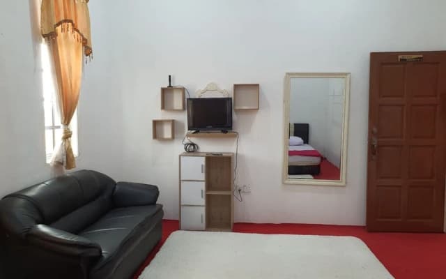 Hotel Z Dirgahayu 313 by Oyo Rooms - photo 3