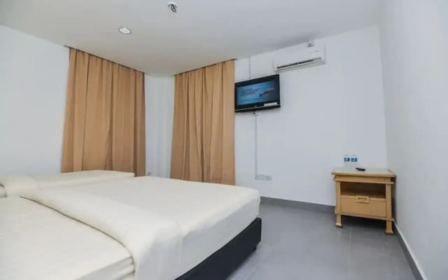 Alpha Hotel - photo 3