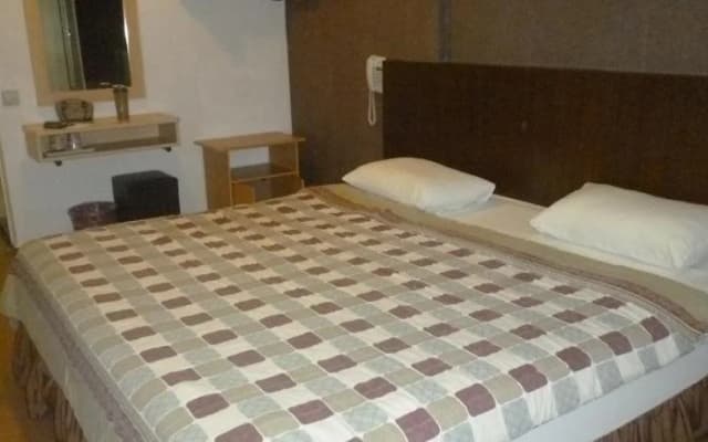G Six Hotel - photo 2