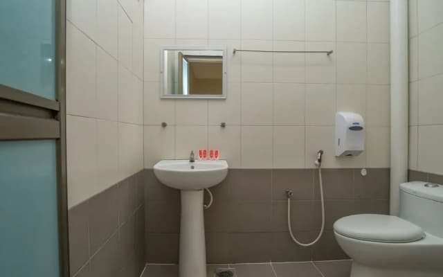 OYO 90585 D Pearl Hotel - photo 5