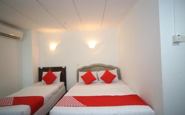 OYO 699 Plaza Hotel - photo 5