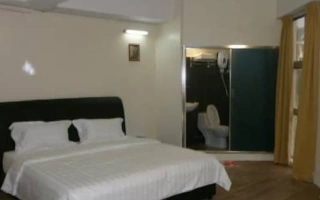 Oasis Hotel - photo 3