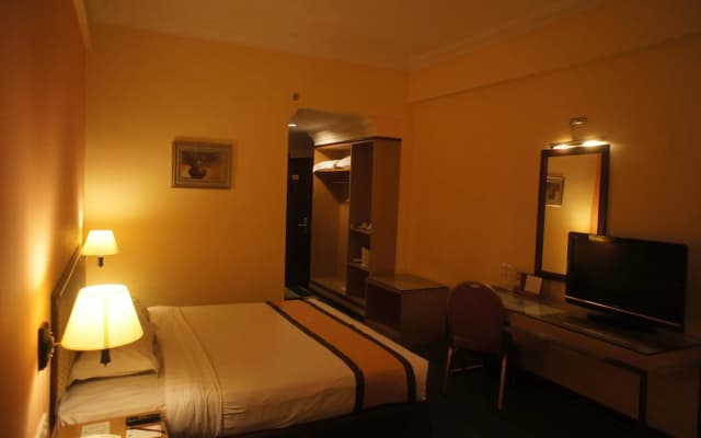 Tyng Garden Hotel Sandakan - photo 3