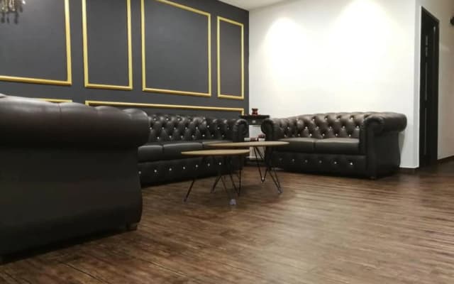 N City Hotel - photo 2