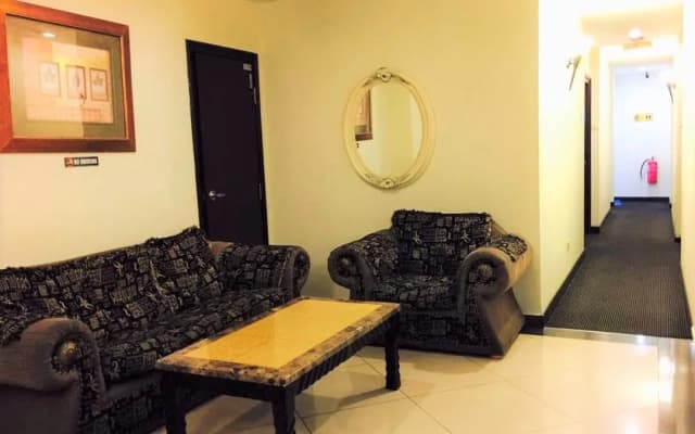 Hotel Sri Sutra Taman Serdang Perdana - photo 4