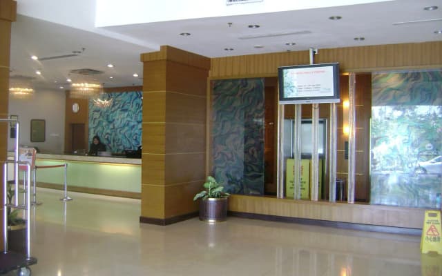 Crystal Crown Kuala Lumpur - photo 2