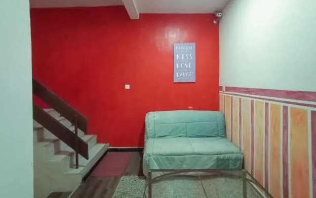 OYO HOME 90260 Natol Homestay London - photo 4
