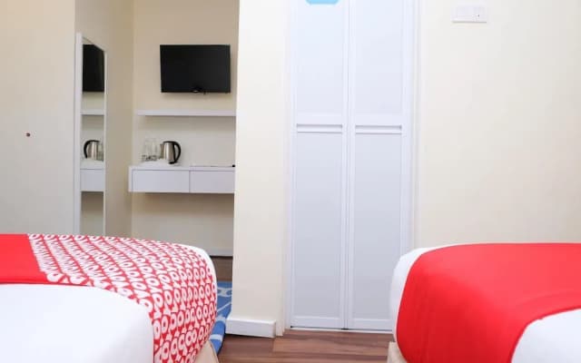 OYO 762 TY Hotel - photo 3